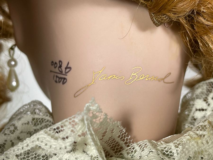 Limited Edition Janis Berard Doll 86 Of 1500 [Photo 8]