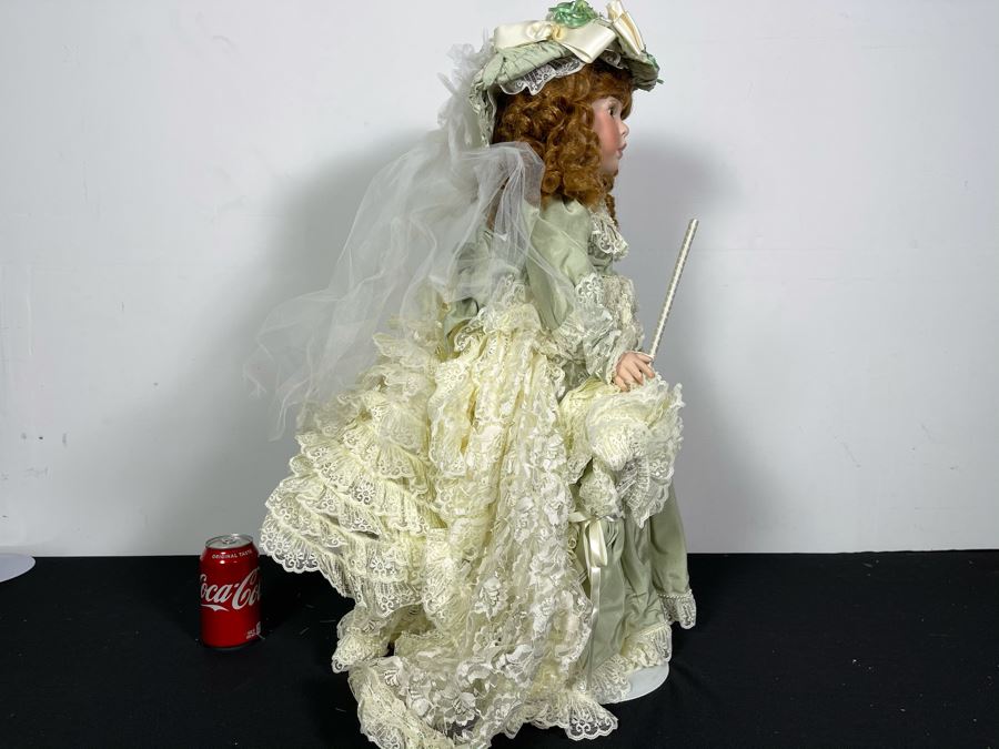 Limited Edition Janis Berard Doll 86 Of 1500 [Photo 6]