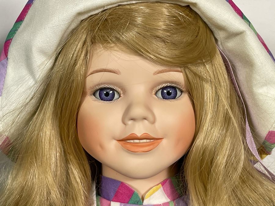 Vintage 1993 Betty Jane Carter Original Limited Edition Musical Porcelain Doll Designed By Bette Ball For Goebel 292 Of 500 30H With Box [Photo 5]