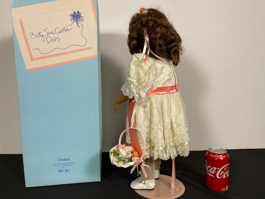 Vintage 1992 Betty Jane Carter Original Limited Edition Musical Porcelain Doll Designed By Bette Ball For Goebel 105 Of 1000 21H With Box [Photo 6]