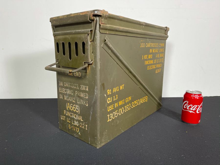 Vintage M61 Gun 20MM Ammunition Cartridge Military Metal Box Case With Handles 19W X 8D X 14H [Photo 4]