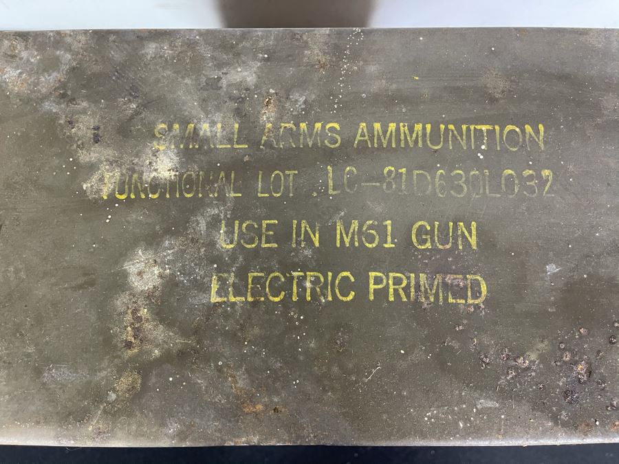 Vintage M61 Gun 20MM Ammunition Cartridge Military Metal Box Case With Handles 19W X 8D X 14H [Photo 7]