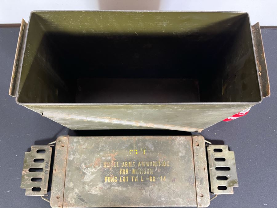 Vintage Ammunition Cartridge Military Metal Box Case With Handles [Photo 6]