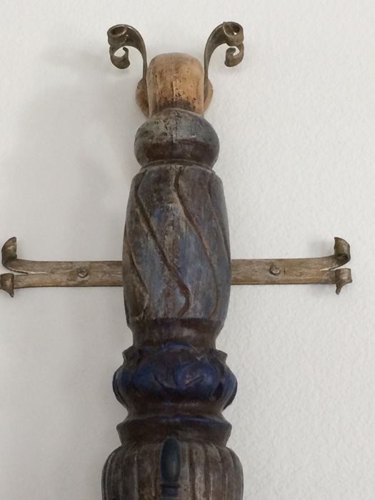 Large Decorative Ceramic Pipe with Wall Mount [Photo 4]