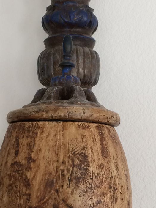 Large Decorative Ceramic Pipe with Wall Mount [Photo 3]