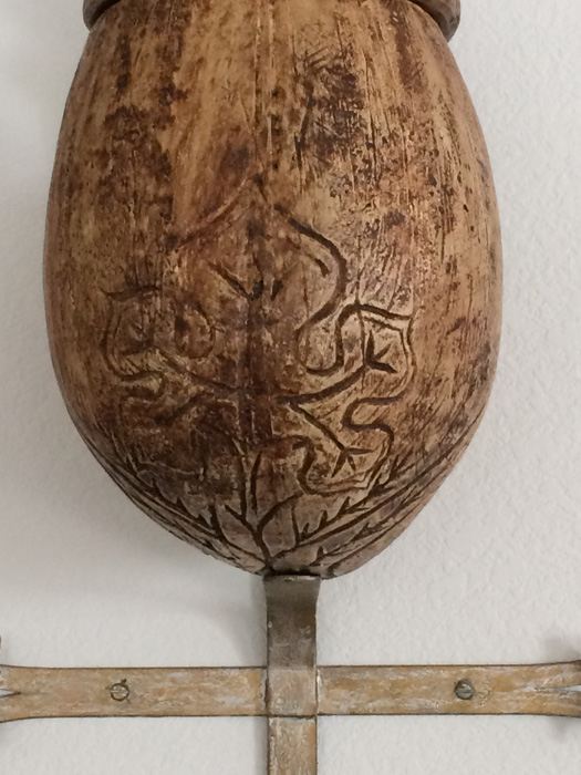 Large Decorative Ceramic Pipe with Wall Mount [Photo 5]