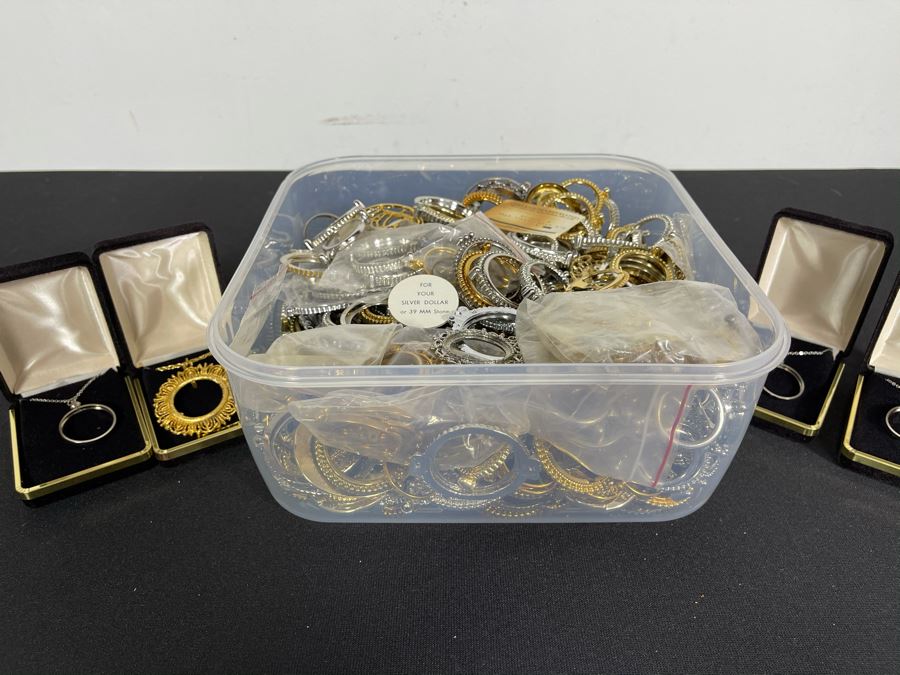 Plastic Bin Filled With Hundreds Of US One Dollar / Half Dollar Coin Bezel Holders - See Photos [Photo 3]