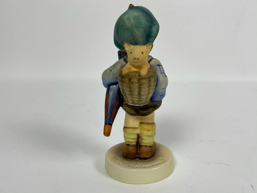 Hummel Figurine 'Home From Market' #198 4.5H [Photo 6]