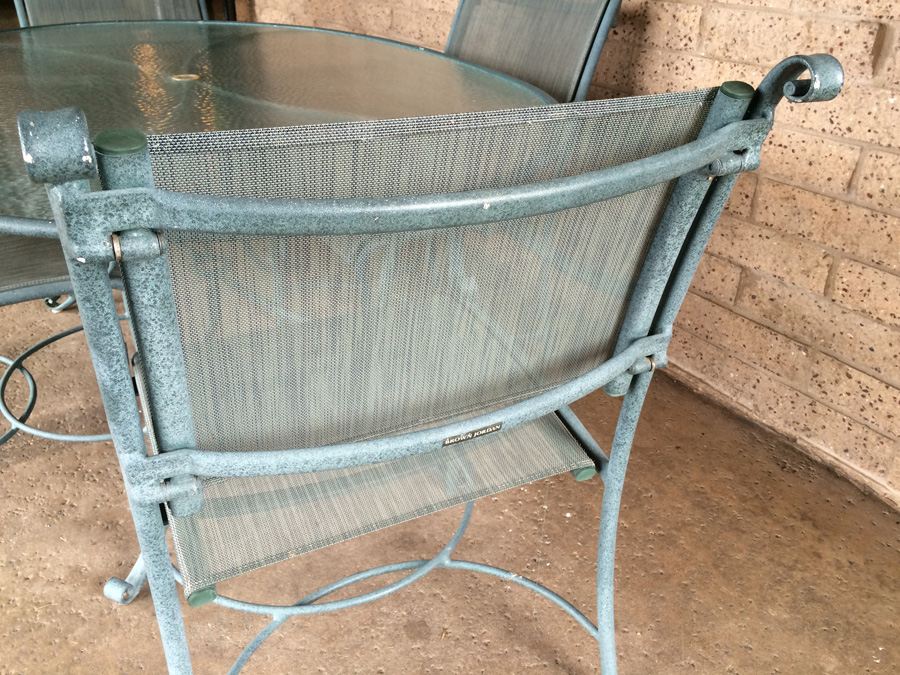 Brown Jordan Outdoor Patio Table with 4 Chairs [Photo 7]
