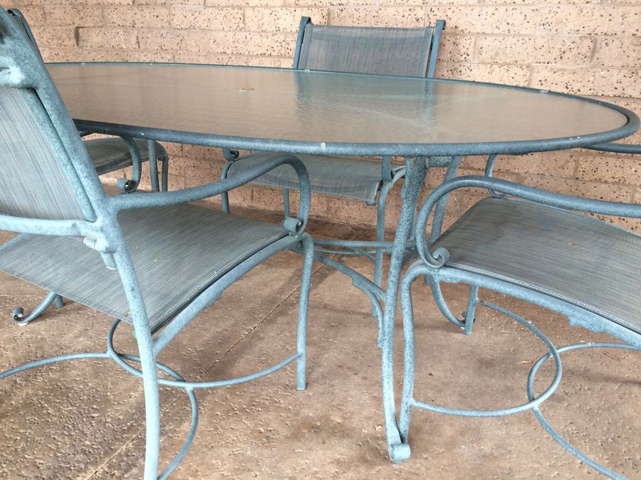 Brown Jordan Outdoor Patio Table with 4 Chairs [Photo 4]