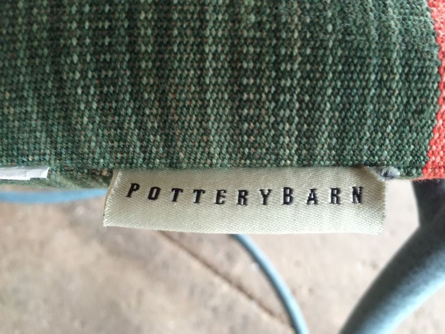 Brown Jordan Outdoor Patio Table with 4 Chairs [Photo 14]