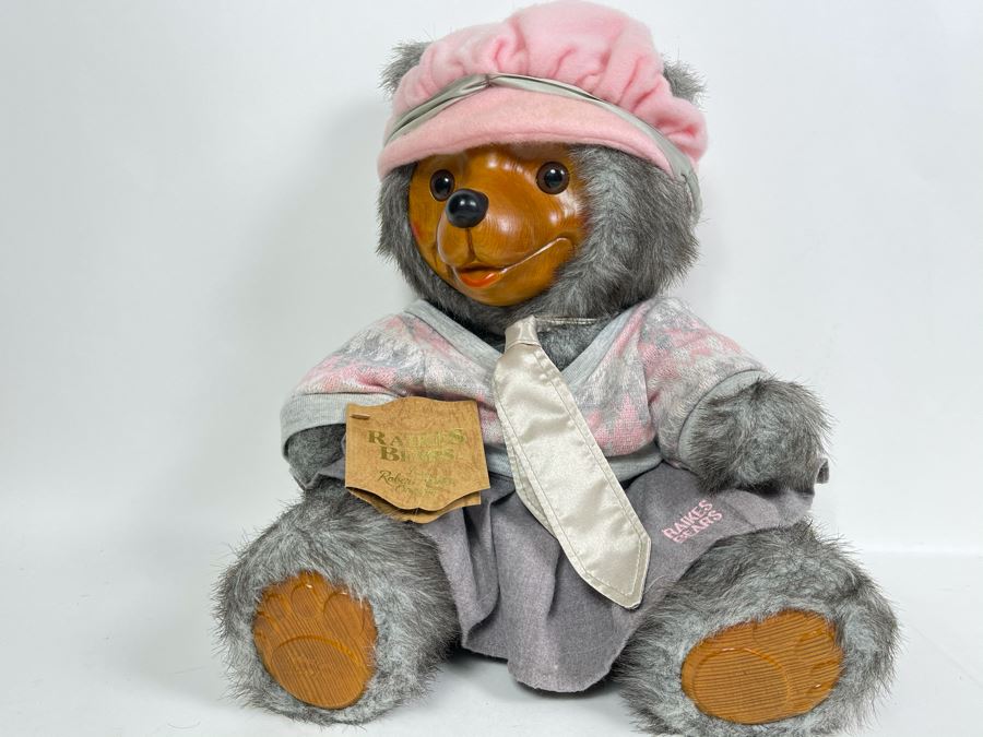 Limited Edition Robert Raikes Individually Carved Wooden Bear [Photo 2]