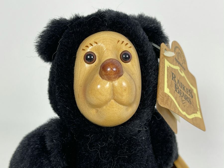 Robert Raikes Individually Carved Wooden Bear Nathan 7.5L [Photo 3]