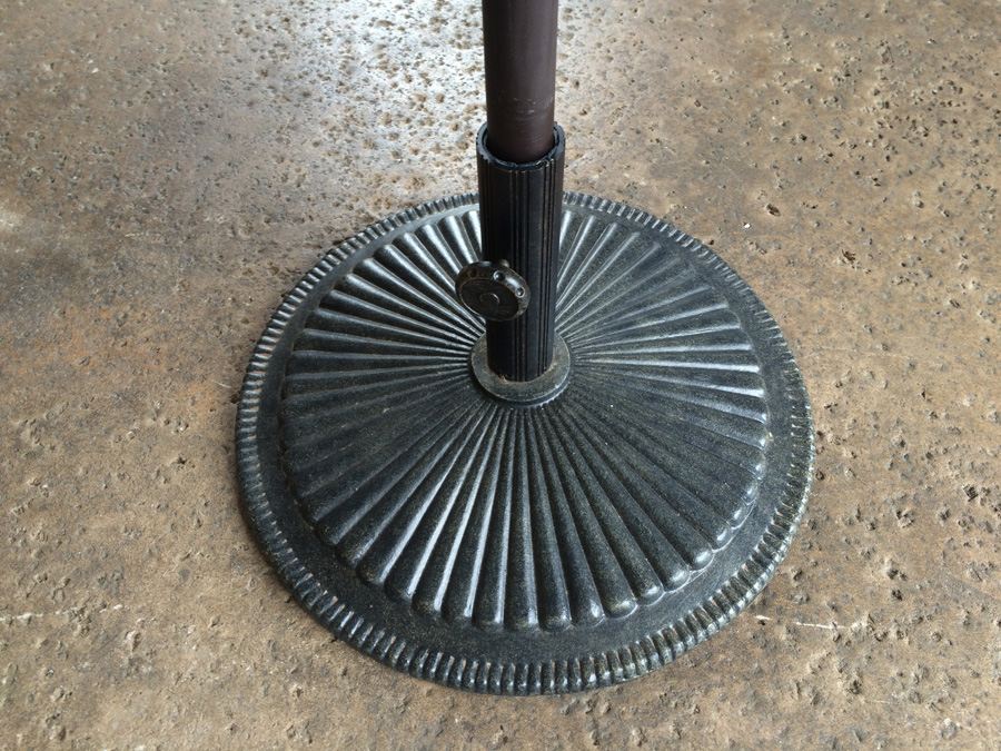 Large Outdoor Canvas Umbrella with Metal Umbrella Stand Sunbrella [Photo 4]