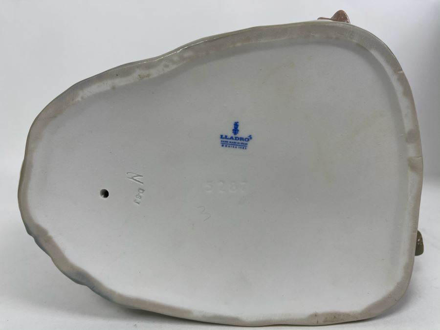 JUST ADDED - Lladro Figurine Winter Frost Girl With Bird And Tree #5.287 With Box 8W X 5.5D X 10H [Photo 9]