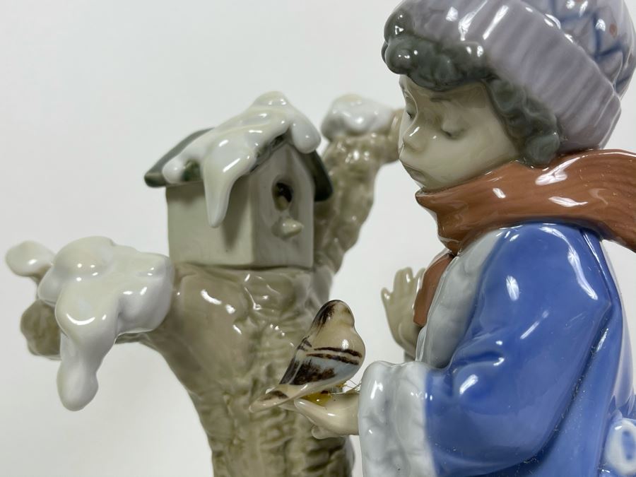 JUST ADDED - Lladro Figurine Winter Frost Girl With Bird And Tree #5.287 With Box 8W X 5.5D X 10H [Photo 5]