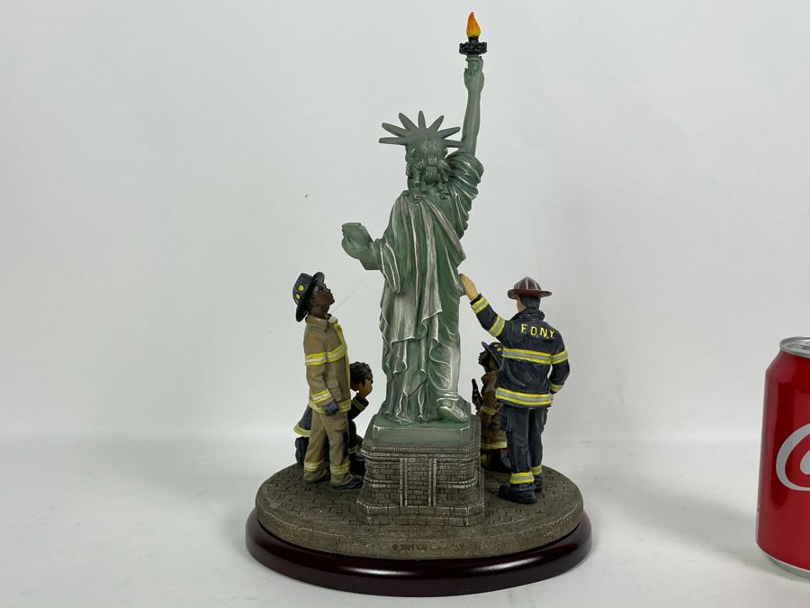 JUST ADDED - Vanmark Red Hats Of Courage Sculpture 'United We Stand' Limited Edition 8865 Of 10000 8.5W X 6D X 12H [Photo 9]