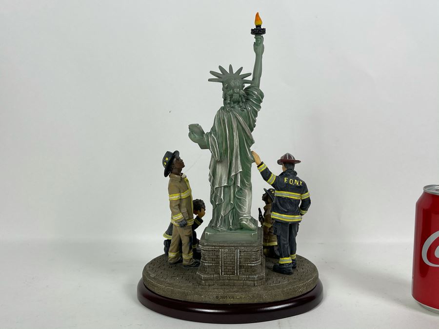 JUST ADDED - Vanmark Red Hats Of Courage Sculpture 'United We Stand' Limited Edition 8865 Of 10000 8.5W X 6D X 12H [Photo 8]
