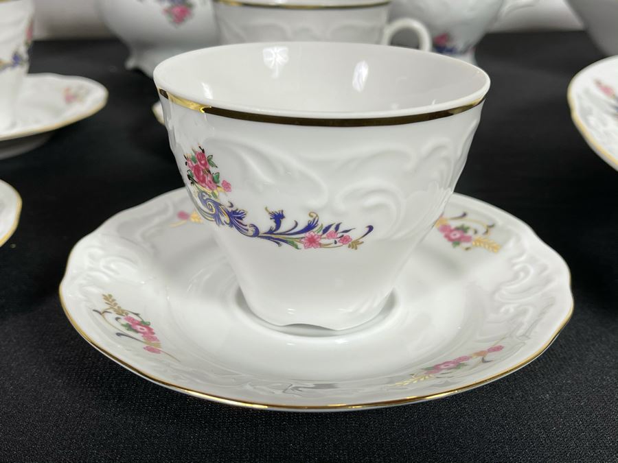 JUST ADDED - Menuet Poland Royal Vienna Collection China Set Gold Rim Apx Service For 4 - See Photos [Photo 7]