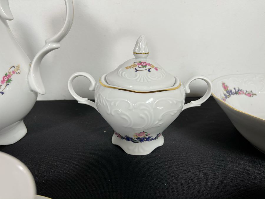 JUST ADDED - Menuet Poland Royal Vienna Collection China Set Gold Rim Apx Service For 4 - See Photos [Photo 5]
