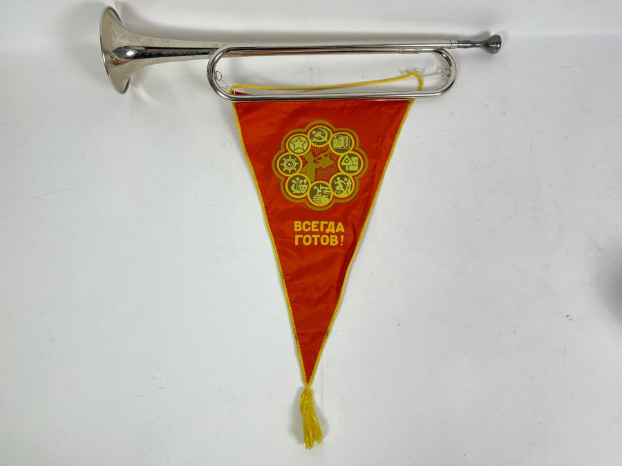 Vintage Soviet Union Russian Youth Group 'Pioneers' Trumpet With Moto Flag 22.5L [Photo 6]