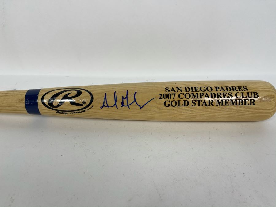 Hand Signed Adrian Gonzalez Baseball Bat From San Diego Padres 2007 Compadres Club Gold Star Member 32L [Photo 4]