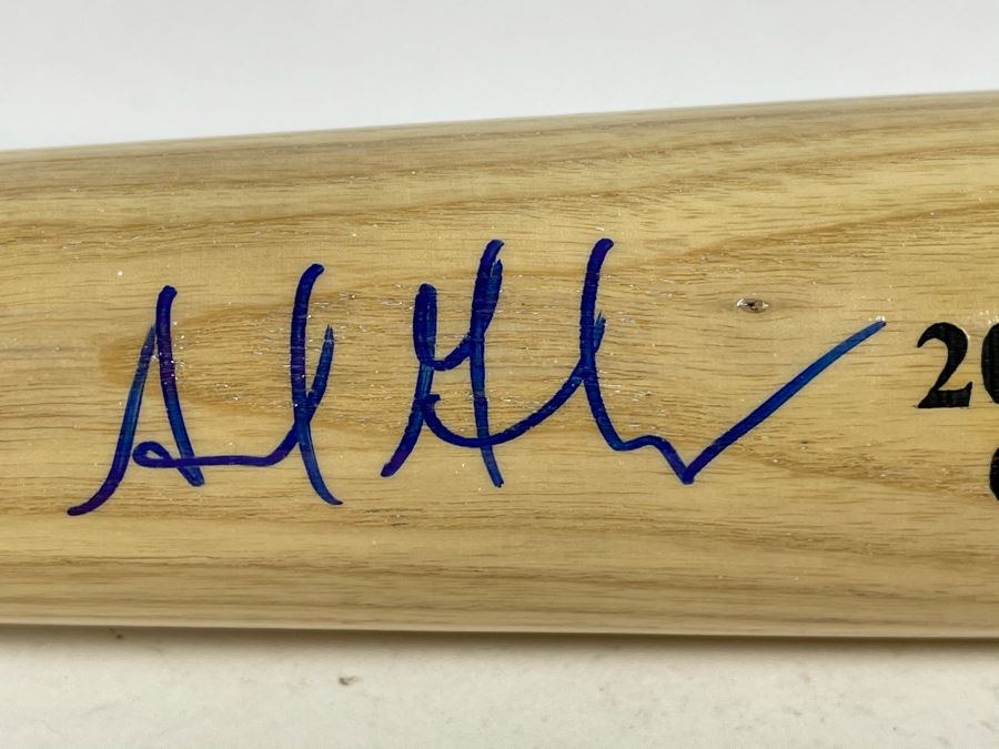 Hand Signed Adrian Gonzalez Baseball Bat From San Diego Padres 2007 Compadres Club Gold Star Member 32L [Photo 6]