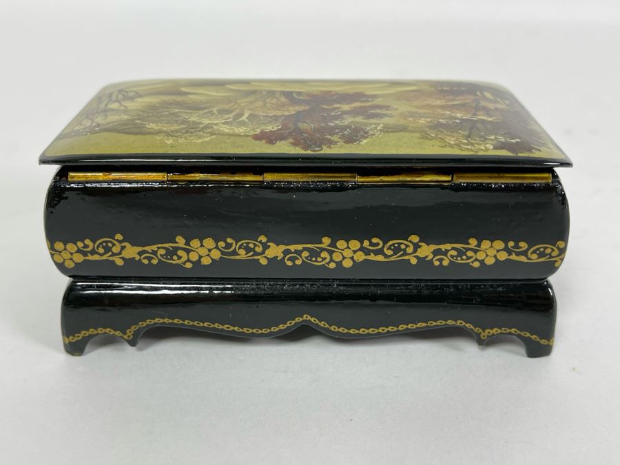 Handpainted Signed Russian Palekh Lacquer Box 4.25W X 2.5D X 1.75H [Photo 8]
