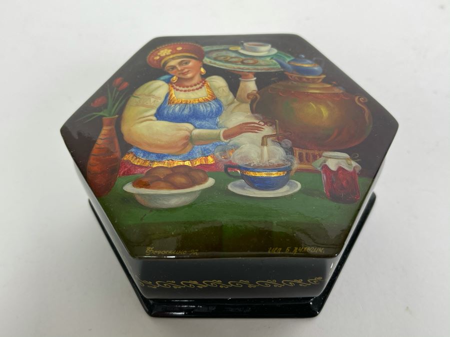Handpainted Signed Russian Palekh Lacquer Box 4W X 1.5H [Photo 3]
