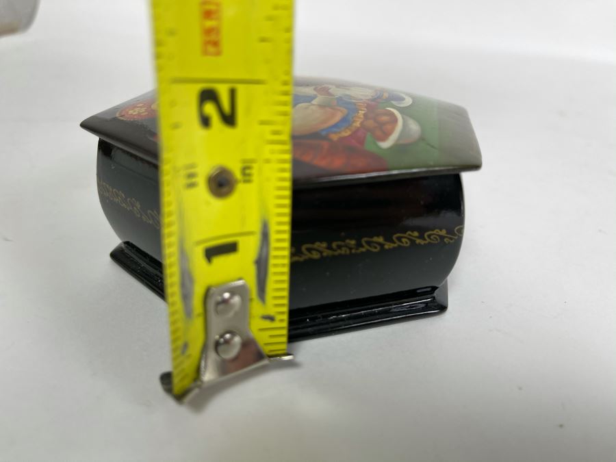 Handpainted Signed Russian Palekh Lacquer Box 4W X 1.5H [Photo 11]