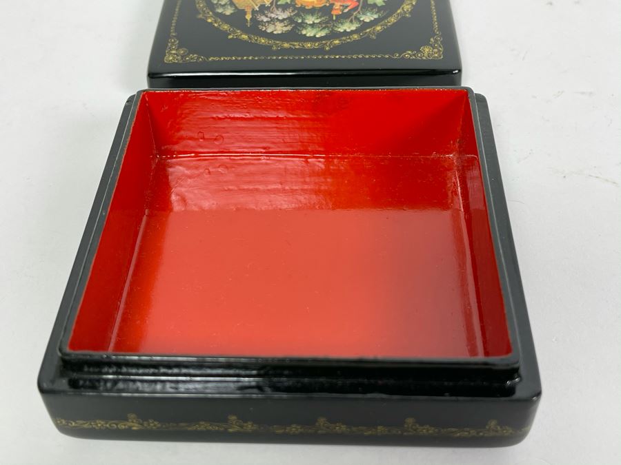 Handpainted Signed Russian Palekh Lacquer Box 4W X 4D X 1.25H [Photo 11]