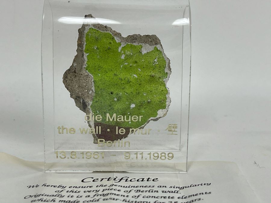 JUST ADDED - Historic Piece Of The Cold War Era Berlin Wall [Photo 5]