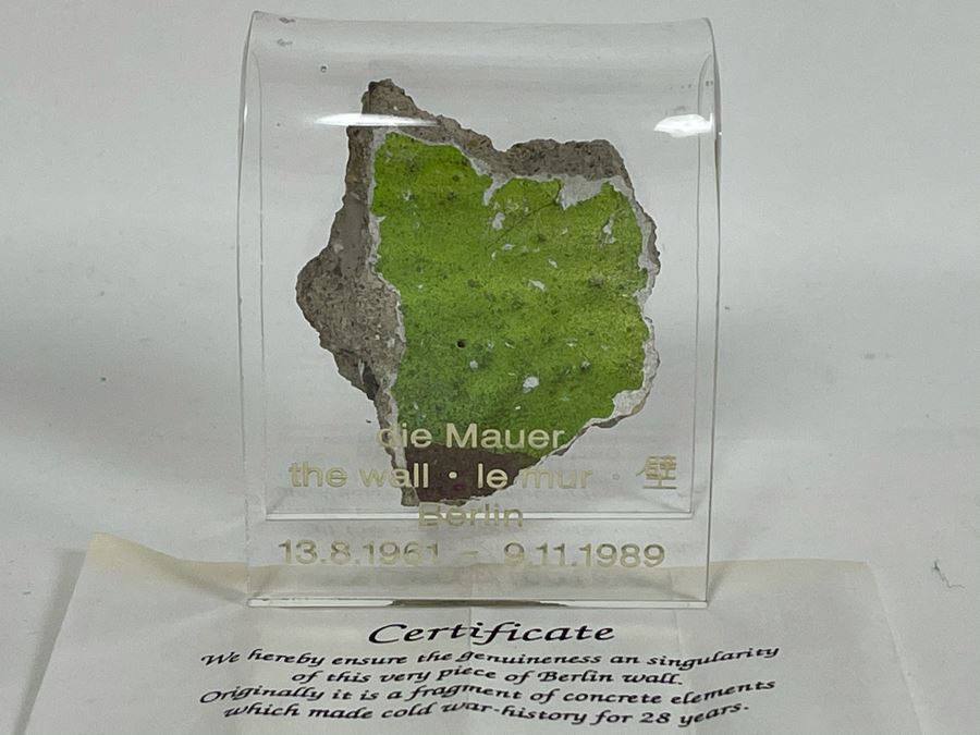 JUST ADDED - Historic Piece Of The Cold War Era Berlin Wall [Photo 3]