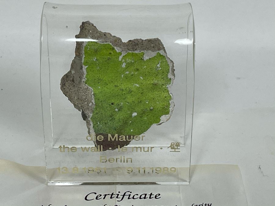 JUST ADDED - Historic Piece Of The Cold War Era Berlin Wall [Photo 2]