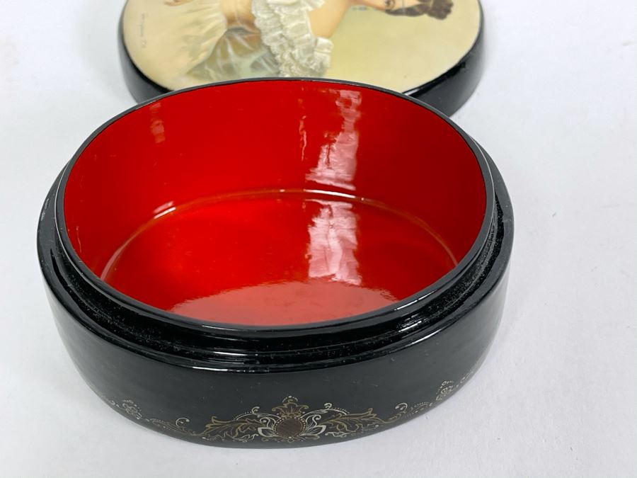 Handpainted Signed Russian Palekh Lacquer Box 3.5W X 2.75D X 1.5H [Photo 11]