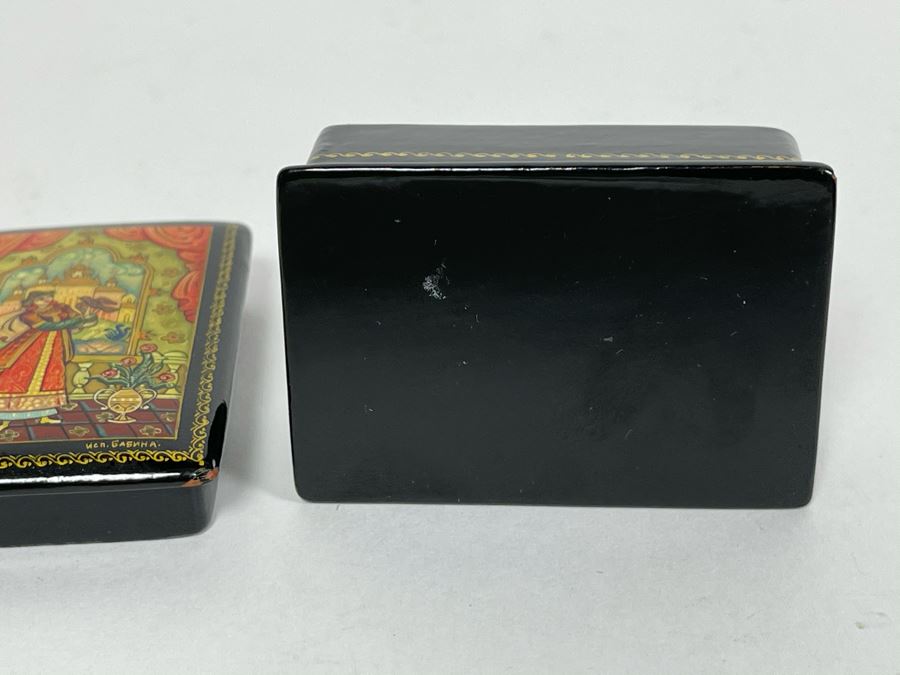 Handpainted Signed Russian Palekh Lacquer Box 2.25W X 1.5D X 1.25H [Photo 9]