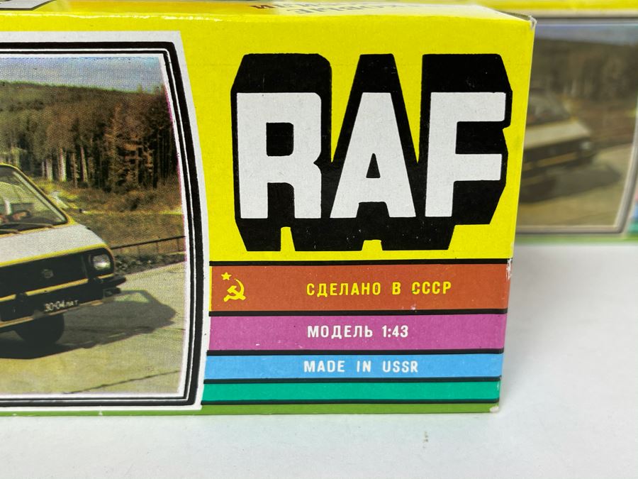 Four Vintage New Old Stock Soviet Union USSR Diecast Model Cars RAF Scale Model [Photo 9]