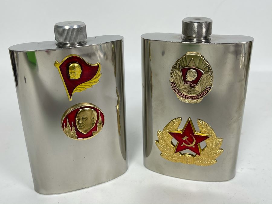 Pair Of Vintage Soviet Union USSR Metal Flasks 4.75H [Photo 1]