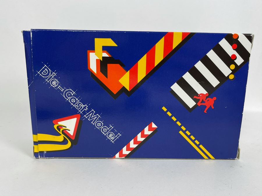 Just Added - Vintage New Old Stock Corgi Diecast London Bus And Taxi [Photo 4]