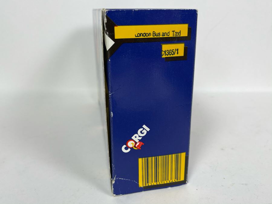 Just Added - Vintage New Old Stock Corgi Diecast London Bus And Taxi [Photo 5]