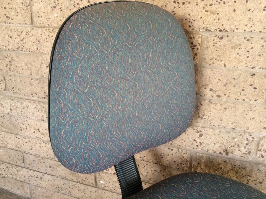 Office Chair [Photo 3]