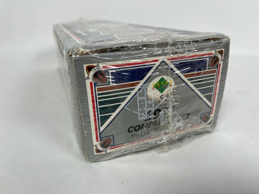 Sealed 1991 Upper Deck NFL Football Cards Premiere Edition Complete Set With Brett Favre Rookie Card [Photo 7]