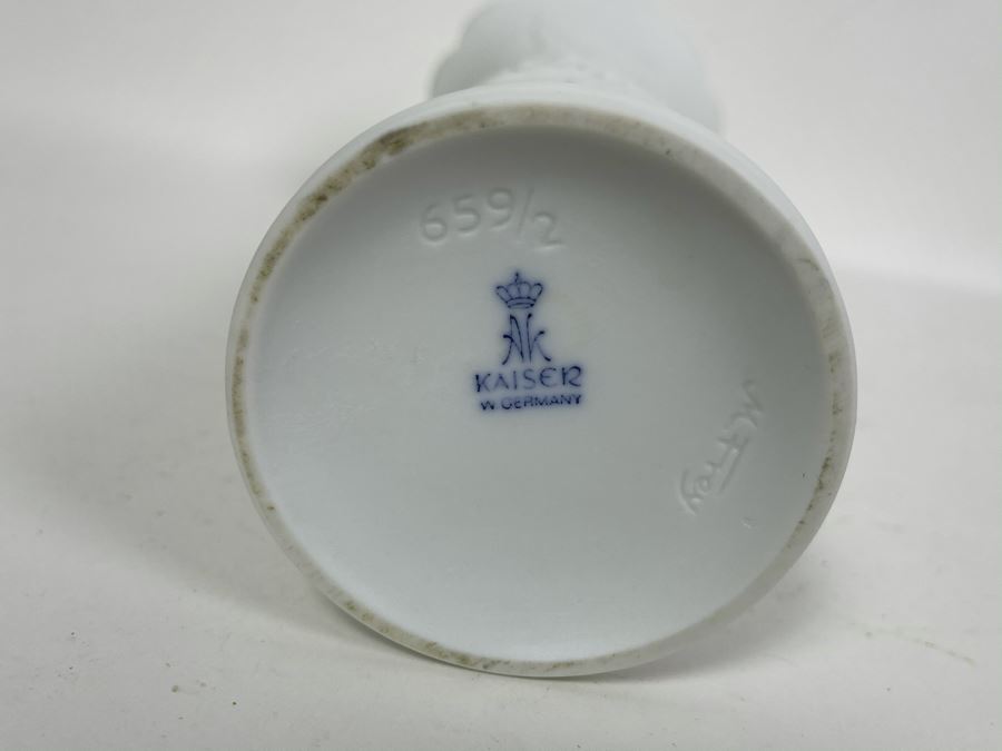 Vintage Kaiser West Germany Vase Signed M Frey 9H [Photo 4]