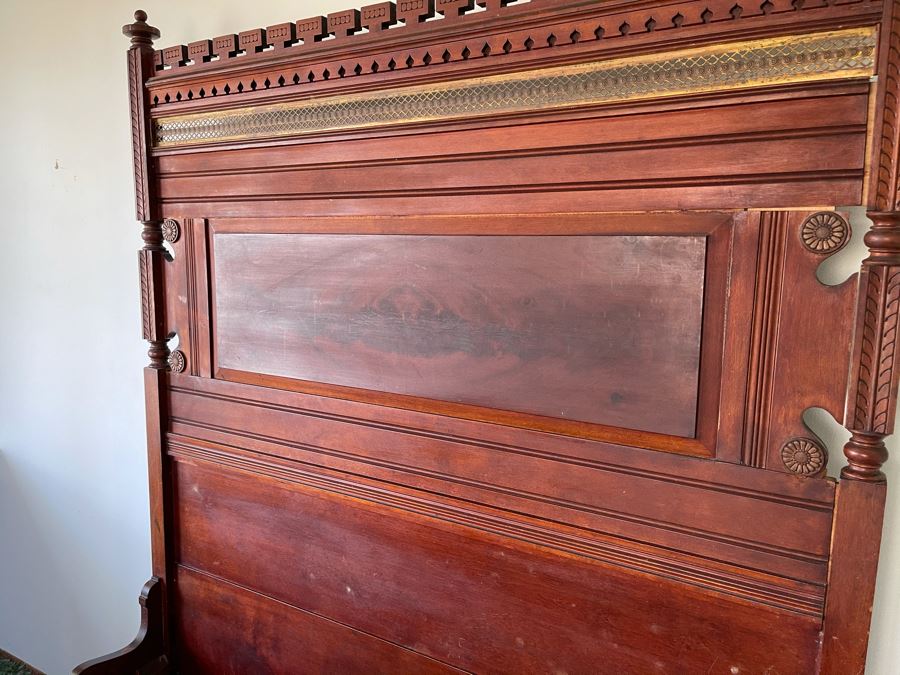 Antique Wooden Ful Size Bed From The Hotel Del Coronado - Originally Belonging To Isabella Babcock (Her Husband Elisha Spurr Babcock Was A Founder/Builder Of The Hotel Del Coronado) - Understood That Bed Was At The Hotel During Construction [Photo 7]