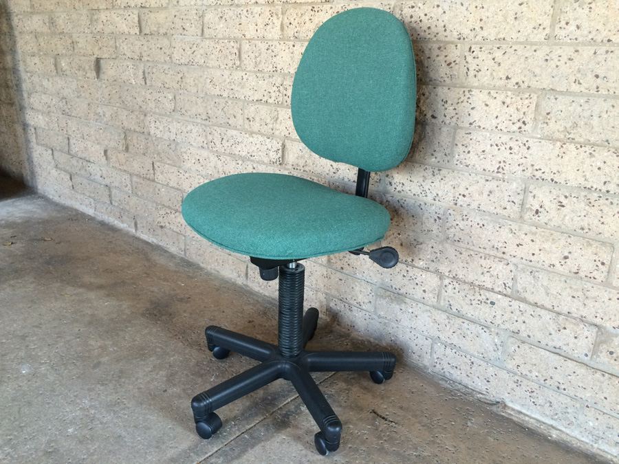 Office Chair [Photo 2]