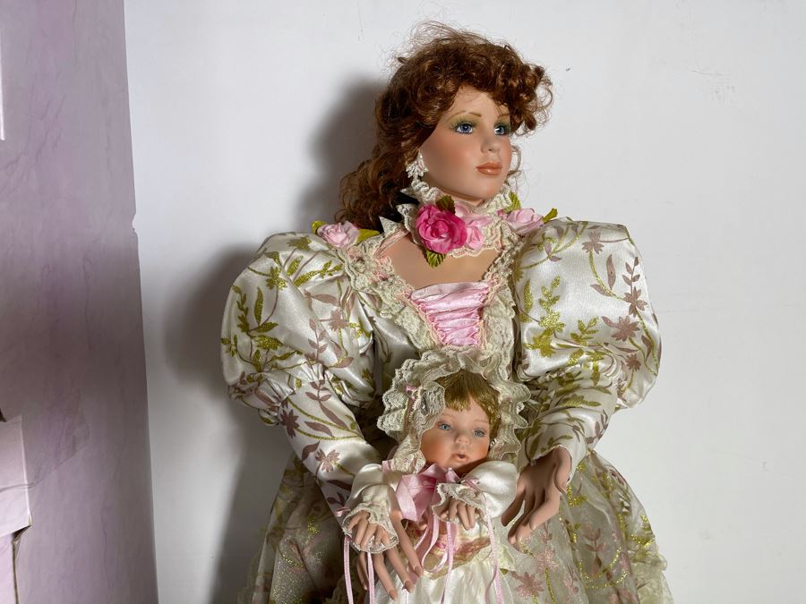 JUST ADDED - Tall Vintage 2001 Limited Edition Rustie Doll 356 Of 500 With Box 40'H [Photo 8]