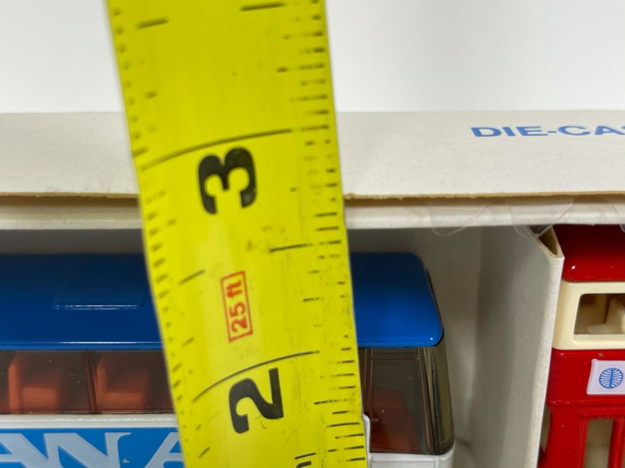 Vintage New Old Stock PAN AM Diecast Bus Set LLedo London England [Photo 9]