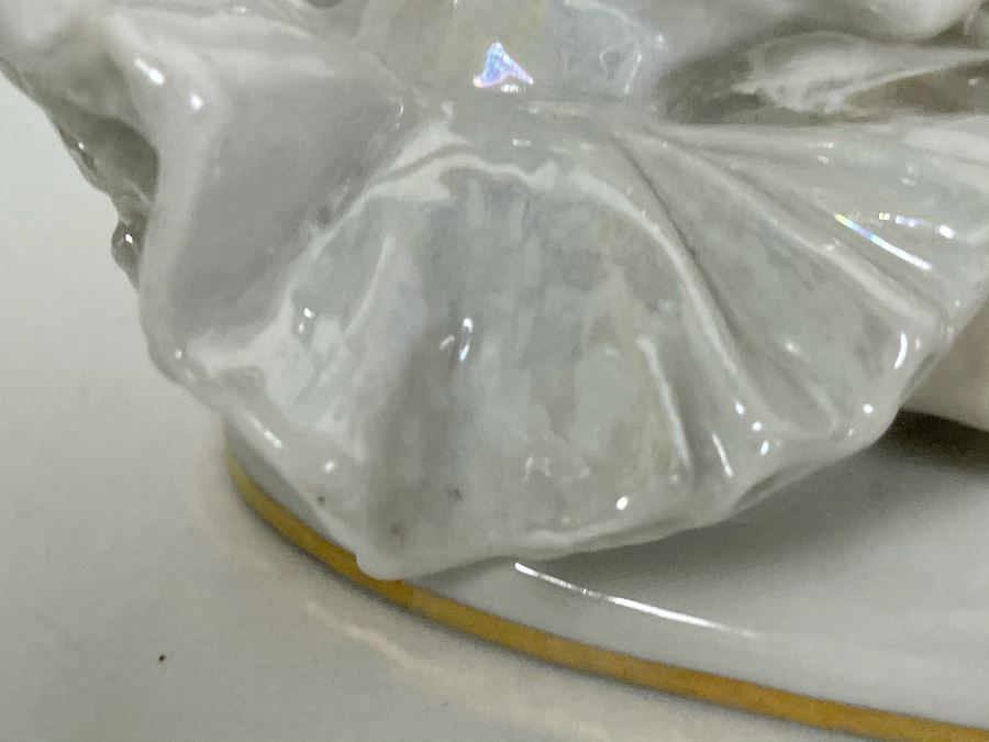 Vintage Russian Ballerina Figurine 7.5W X 4.5D X 3.5H [Photo 8]