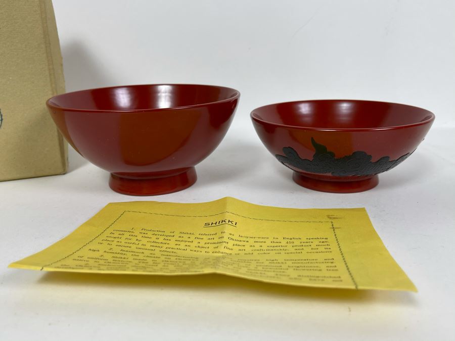 Pair Of Japanese Shikki Lacquer-Ware Bowls From Okinawa Japan Smaller Bowl Features Dragon 5R [Photo 3]