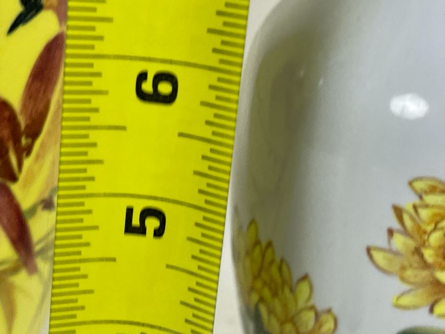 Vintage Chinese Floral Vases Made In Taiwan R.O.C. 11.5H 9H [Photo 13]